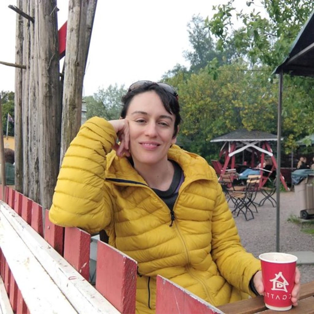 Massó Guijarro, Ester